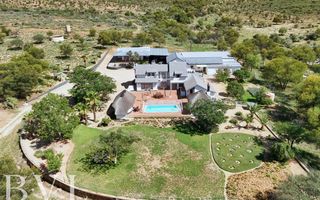 7 Bedroom House For Sale in Windhoek East, Windhoek