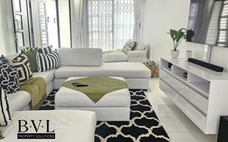 3 Bedroom House For Sale in Mile 4