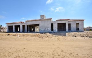 4 Bedroom House For Sale in Rossmund, Swakopmund