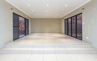 5 Bedroom House To Rent in Windhoek South