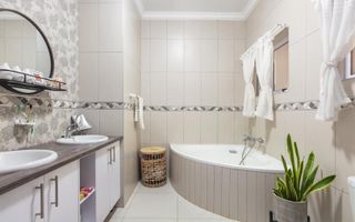 3 Bedroom House For Sale in Omeya Golf Estate