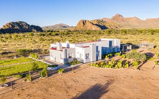 3 Bedroom House For Sale in Omeya Golf Estate