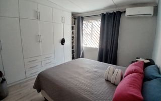 2 Bedroom Townhouse For Sale in Khomasdal , Windhoek