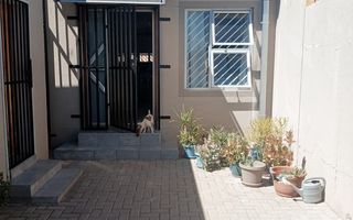 2 Bedroom Townhouse For Sale in Khomasdal , Windhoek