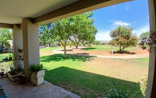 2 Bedroom Apartment/Penthouse For Sale in Omeya, Windhoek