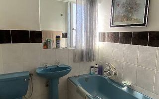 3 Bedroom House For Sale in Academia