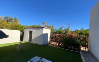 3 Bedroom House For Sale in Academia