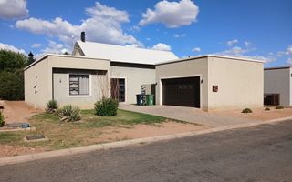 House To Rent in Omeya Golf Estate