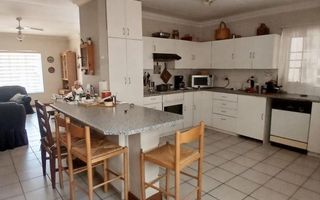 3 Bedroom House For Sale in PIONIERS PARK EXT 1