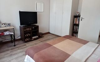 3 Bedroom House For Sale in PIONIERS PARK EXT 1