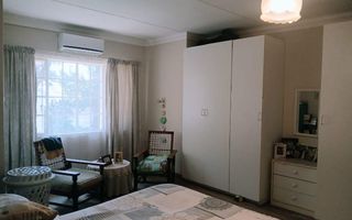 3 Bedroom House For Sale in PIONIERS PARK EXT 1