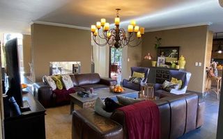 4 Bedroom House For Sale in Pioneerspark, Windhoek