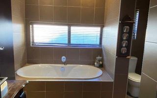 4 Bedroom House For Sale in Pioneerspark, Windhoek