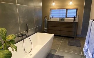 4 Bedroom House For Sale in Pioneerspark, Windhoek