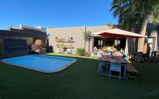 4 Bedroom House For Sale in Pioneerspark, Windhoek