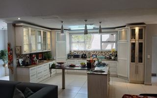 4 Bedroom House For Sale in Omeya Golf Estate