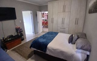 4 Bedroom House For Sale in Omeya Golf Estate