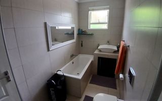 4 Bedroom House For Sale in Omeya Golf Estate