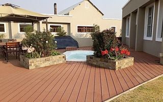 4 Bedroom House For Sale in Omeya Golf Estate