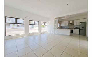 4 Bedroom House To Rent in Long Beach