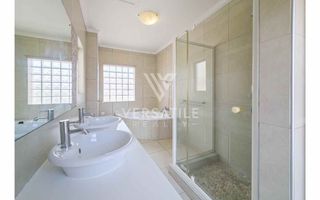 4 Bedroom House To Rent in Long Beach