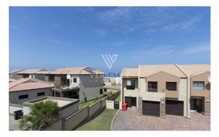 3 Bedroom Townhouse For Sale in Dolphin Beach