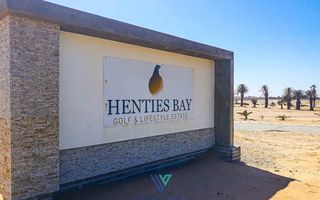 House For Sale in Henties Bay Central