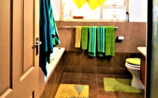 4 Bedroom House For Sale in Henties Bay Central