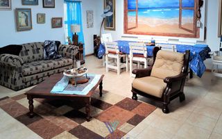 4 Bedroom House For Sale in Henties Bay Central