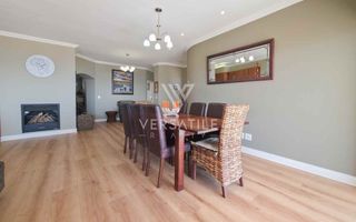 3 Bedroom Apartment/Penthouse To Rent in Long Beach