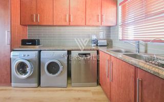 3 Bedroom Apartment/Penthouse To Rent in Long Beach