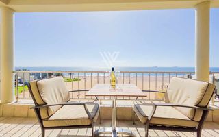 3 Bedroom Apartment/Penthouse To Rent in Long Beach