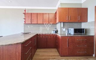 3 Bedroom Apartment/Penthouse To Rent in Long Beach