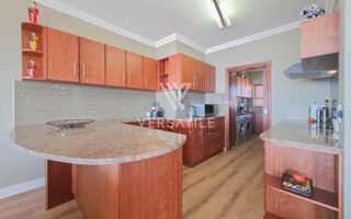 3 Bedroom Apartment/Penthouse To Rent in Long Beach