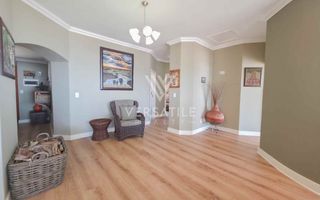 3 Bedroom Apartment/Penthouse To Rent in Long Beach