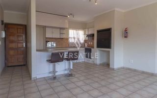 2 Bedroom Apartment/Penthouse For Sale in Long Beach