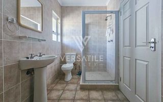 2 Bedroom Apartment/Penthouse For Sale in Long Beach