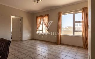 2 Bedroom Apartment/Penthouse For Sale in Long Beach