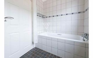 3 Bedroom House To Rent in Long Beach