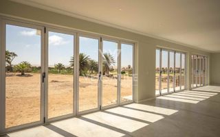 4 Bedroom House To Rent in ROSSMUND GOLF RESORT