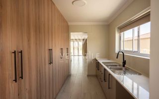 4 Bedroom House To Rent in ROSSMUND GOLF RESORT