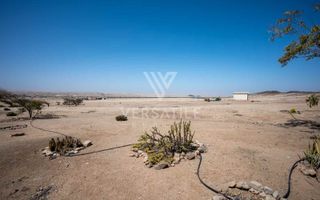 4 Bedroom Small Holding / Plot For Sale in River Plots