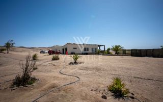 4 Bedroom Small Holding / Plot For Sale in River Plots