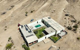 4 Bedroom Small Holding / Plot For Sale in River Plots