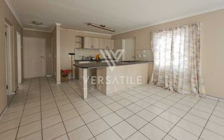 2 Bedroom House For Sale in Tamariskia