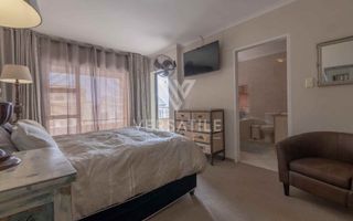 3 Bedroom Townhouse For Sale in Long Beach