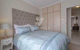 3 Bedroom Townhouse For Sale in Long Beach