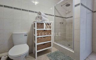 3 Bedroom Townhouse For Sale in Long Beach