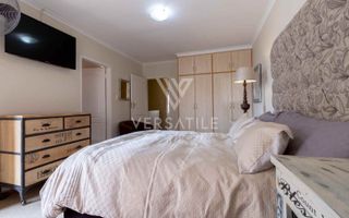 3 Bedroom Townhouse For Sale in Long Beach