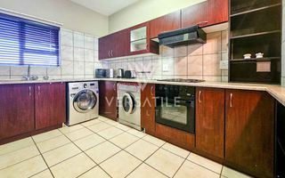 2 Bedroom Apartment/Penthouse For Sale in Long Beach